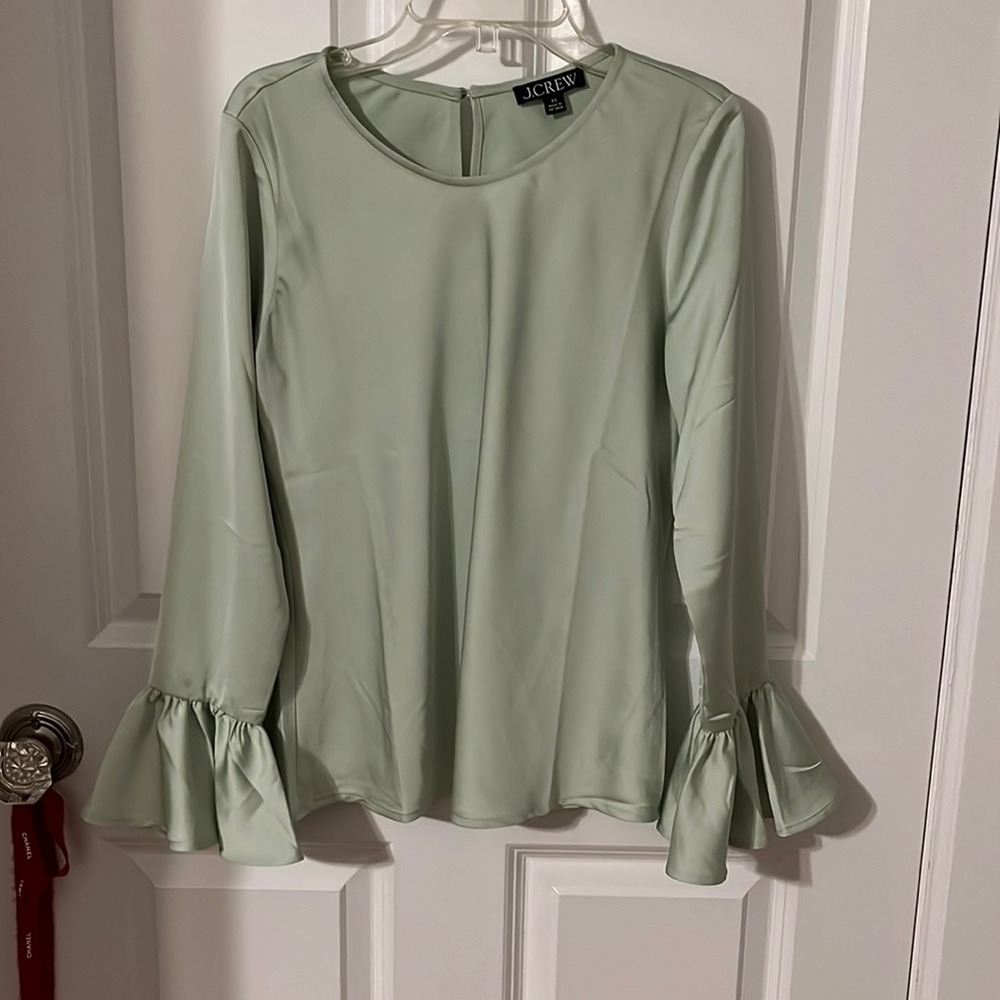 J.Crew light green ruffle sleeve blouse. Size XS